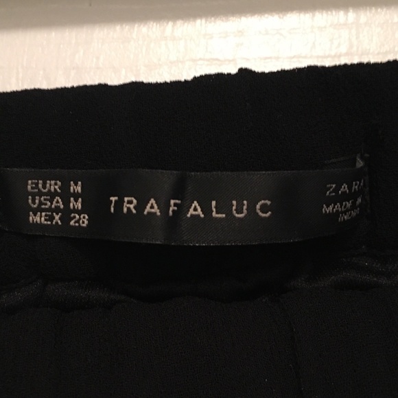 ZARA SHORTS SIZE M - Picture 6 of 6